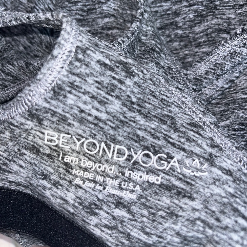 BEYOND YOGA HEATHERED GRAY TANK TOP SHIRT M - Picture 3 of 3